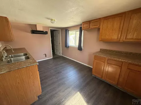 523 E Parmenter, Lamar, CO 81052 photo 12