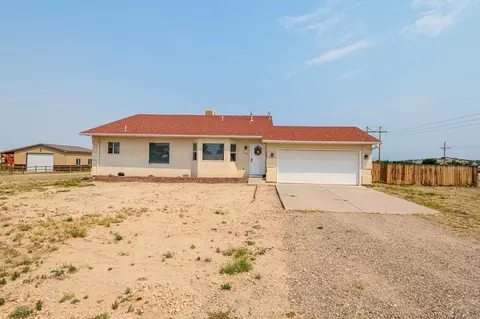 1467 W Plaza De Los Leones Dr, Pueblo West, CO 81007