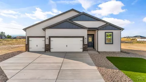 559 Bayview Dr, Pueblo West, CO 81007