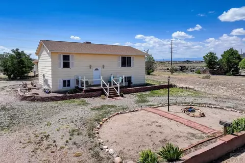 355 S Birchwood Dr, Pueblo West, CO 81007
