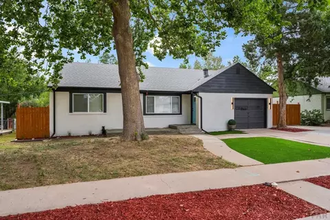 1521 Alexander Cir, Pueblo, CO 81001