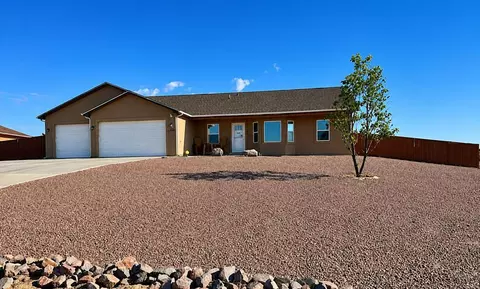 1193 E Gunpowder Ln, Pueblo West, CO 81007