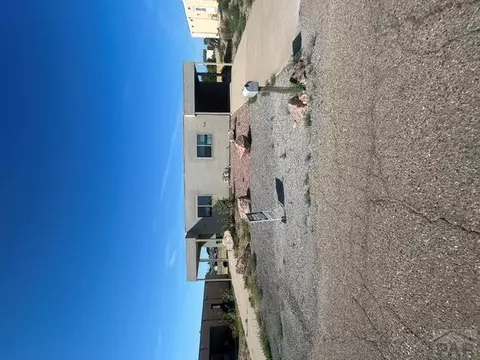 716-718 Clarion Dr, Pueblo West, CO 81007