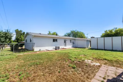 Exterior - 1002 E 2nd St, Florence, CO 81226 photo 4 of 6