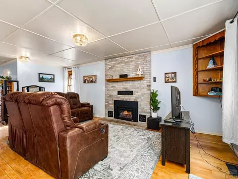 Living - 9020 Pine Ave, Beulah, CO 81023 photo 1 of 2