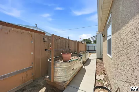 Exterior - 804 7th St, Fowler, CO 81039 photo 5 of 8