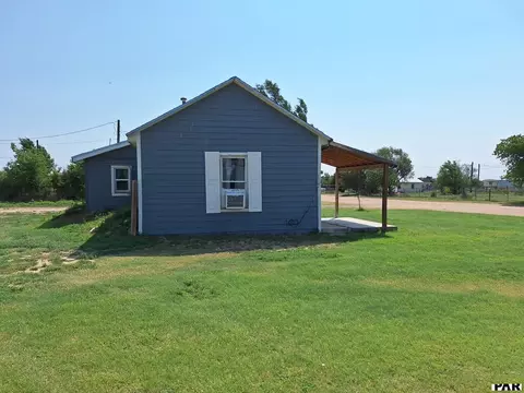 Exterior - 701 E 10th Ave, Springfield, CO 81073 photo 3 of 3