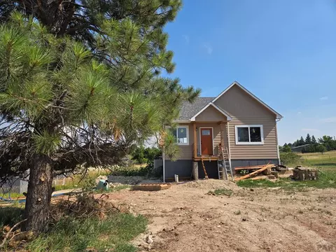 5228 Cuerno Verde Blvd, Colorado City, CO 81019
