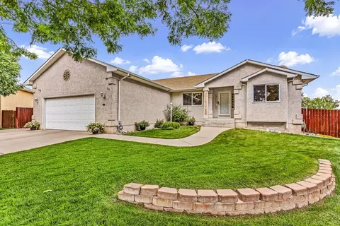 11 Hardwick Ct, Pueblo, CO 81005