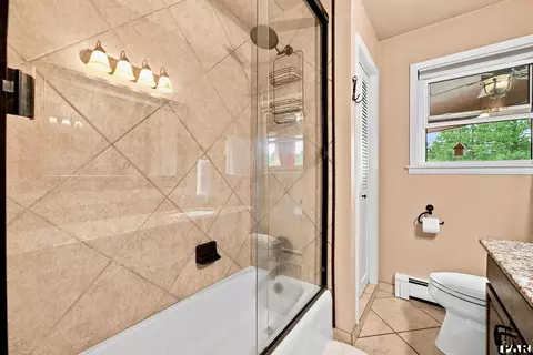 Bath - 8087 Oak Dr, Rye, CO 81069 photo 3 of 4