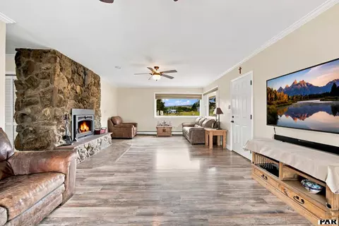 Living - 8087 Oak Dr, Rye, CO 81069 photo 3 of 3