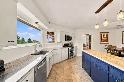 Kitchen - 8087 Oak Dr, Rye, CO 81069 photo 2 of 3