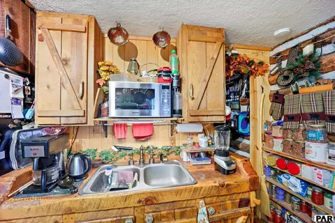 Kitchen - 6001 Boulder Ave, Rye, CO 81069 photo 4 of 4