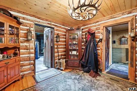 Entry Way - 6001 Boulder Ave, Rye, CO 81069 photo 3 of 6