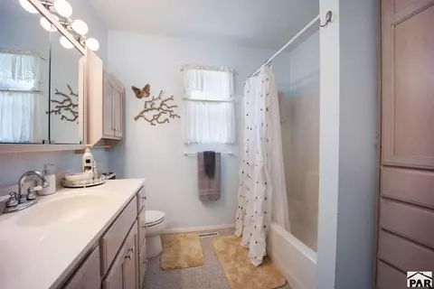 Bath - 8695 Pine Dr, Beulah, CO 81023 photo 4 of 6