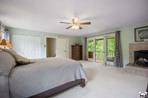 Bedroom - 8695 Pine Dr, Beulah, CO 81023 photo 5 of 15