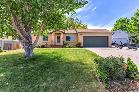 6 Gunsmith Ct, Pueblo, CO 81008