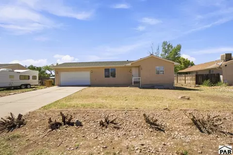 817 S Wolcott Dr, Pueblo West, CO 81007