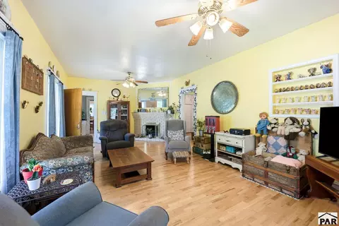 Living - 601 7th St, Fowler, CO 81039 photo 3 of 3