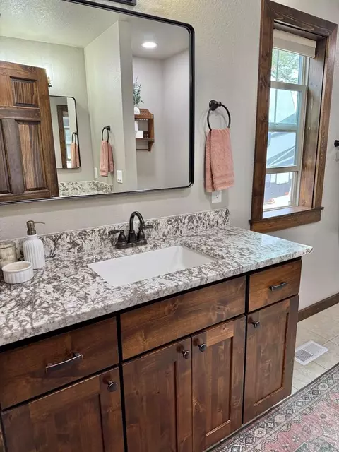 Bath - 741 Junkins Loop, Westcliffe, CO 81252 photo 7 of 14