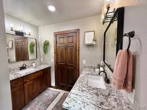 Bath - 741 Junkins Loop, Westcliffe, CO 81252 photo 6 of 14