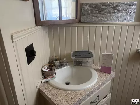 Bath - 1213 E 4th St, La Junta, CO 81050 photo 5 of 5
