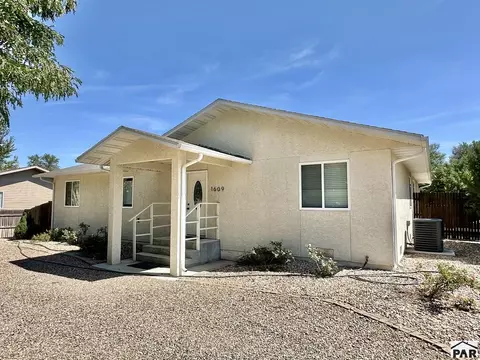 Exterior - 1609 S 13th St, Lamar, CO 81052 photo 2 of 11