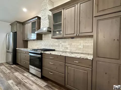 Kitchen - 1609 S 13th St, Lamar, CO 81052 photo 2 of 12