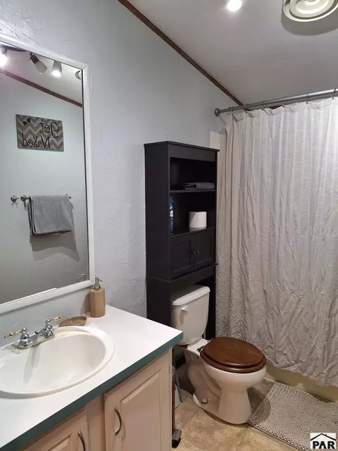 Bath - 489 E 4th Ave, Springfield, CO 81073 photo 1 of 4