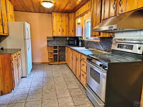 Kitchen - 8285 Park Rd, Rye, CO 81069 photo 1 of 4
