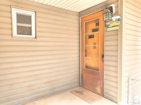 Exterior - 8285 Park Rd, Rye, CO 81069 photo 3 of 17