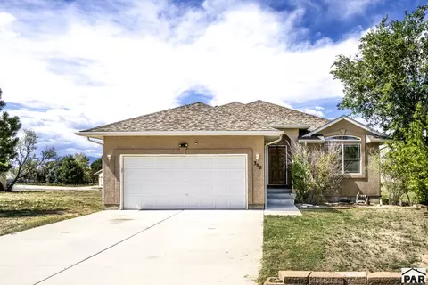 358 W Golden Eagle Way, Pueblo West, CO 81007