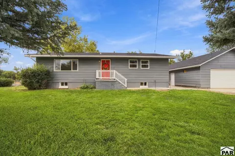 2051 Oriole Rd, Pueblo, CO 81006
