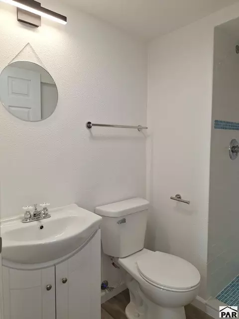 Bath - 200 Sequoia St, Springfield, CO 81073 photo 3 of 4