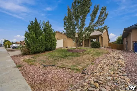 2308 Crestwood Ln, Pueblo, CO 81008