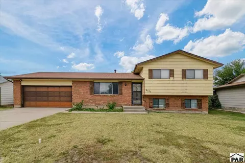 2121 Chautard Dr, Pueblo, CO 81005