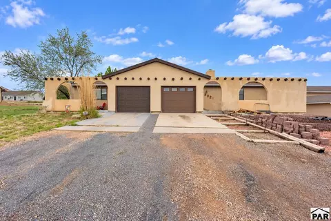992 S Elbow Dr, Pueblo West, CO 81007