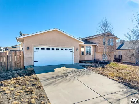 664 S Song Sparrow Dr, Pueblo, CO 81007