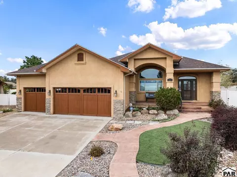 1814 Aquila Dr, Pueblo, CO 81008