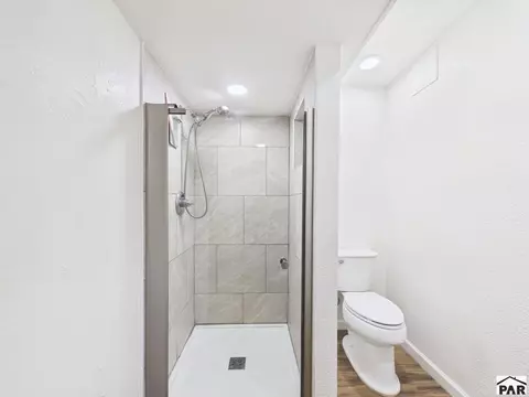 Bath - 901-903 Evans Ave, Pueblo, CO 81004 photo 1 of 4