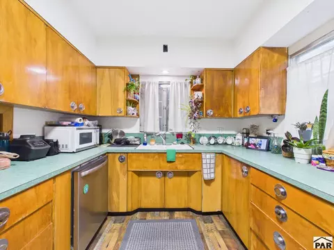Kitchen - 901-903 Evans Ave, Pueblo, CO 81004 photo 4 of 5