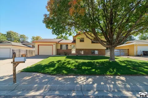 39 Hudspeth Ln, Pueblo, CO 81005