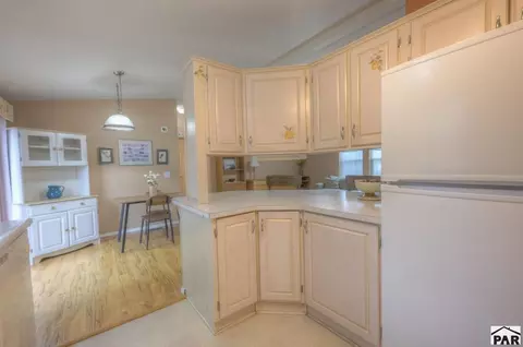 Kitchen - 616 E Ryus Ave, La Veta, CO 81055 photo 7 of 9