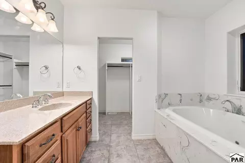 Bath - 10806 Bartlett Trl, Rye, CO 81069 photo 1 of 3