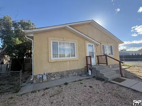 2528 E 10th St, Pueblo, CO 81008