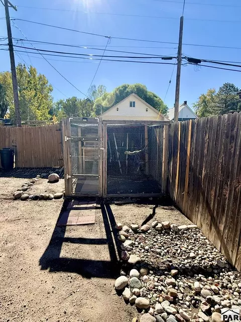 Exterior - 320 E 5th St, Florence, CO 81226 photo 7 of 9