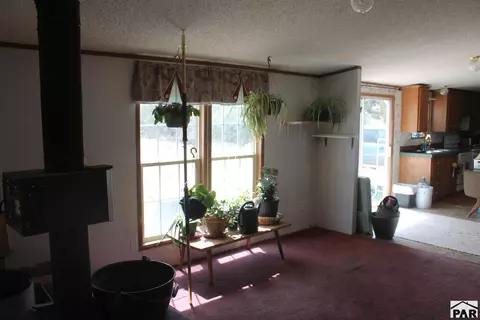 Living - 8 Cedar Ridge Rd, Florence, CO 81226 photo 2 of 3