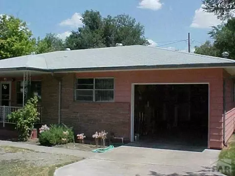 402 E 6th St, La Junta, CO 81050 photo 1