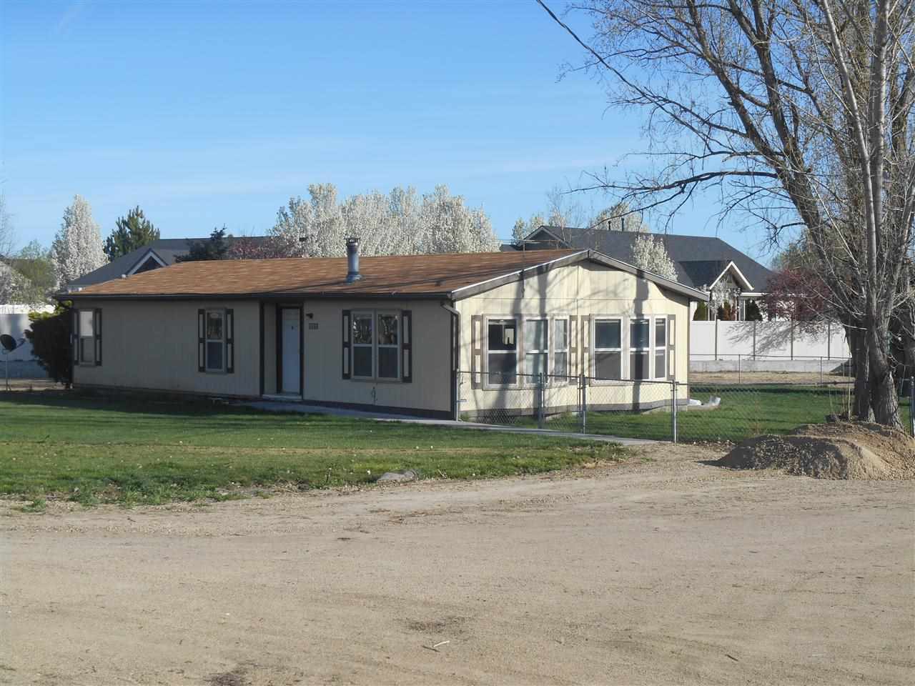 2511 E Hill Rd, Eagle, ID 83616 photo 1
