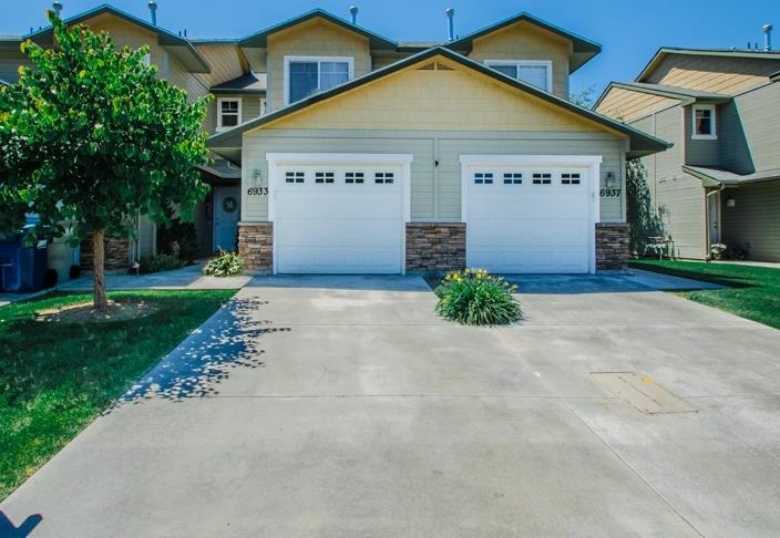 6933 W Preece Ln, Boise, ID 83704 photo 1